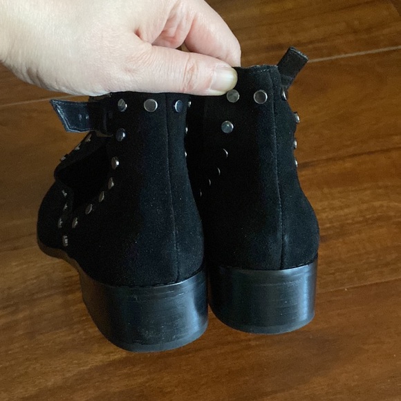 Carlos by Carlos Santana black studded ankle booties - Picture 4 of 7